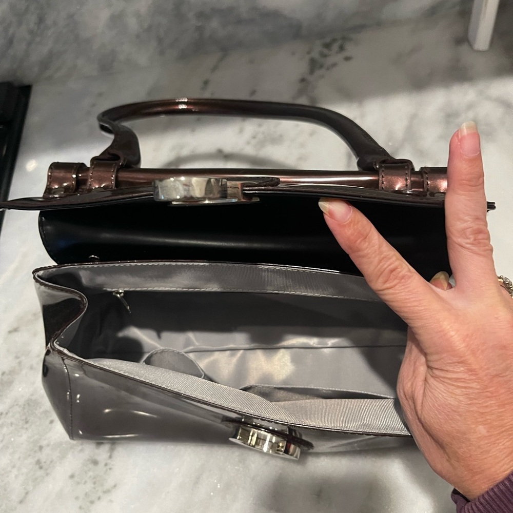 Beijo Glossy Chocolate Shoulder Bag - Picture 4 of 4
